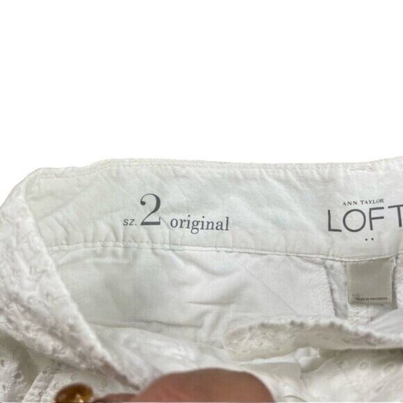 LOFT White Eyelets Chino Short -Women Size 2 -Summer Springs Casual - Picture 4 of 12